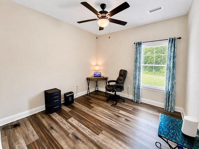 207 Cabrio Way, Headland, AL 36345