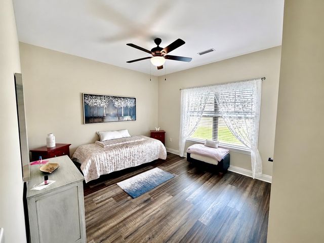 207 Cabrio Way, Headland, AL 36345