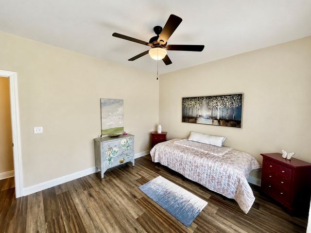 207 Cabrio Way, Headland, AL 36345