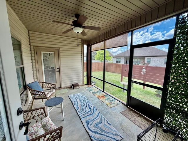 207 Cabrio Way, Headland, AL 36345