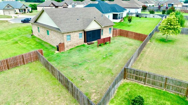207 Cabrio Way, Headland, AL 36345