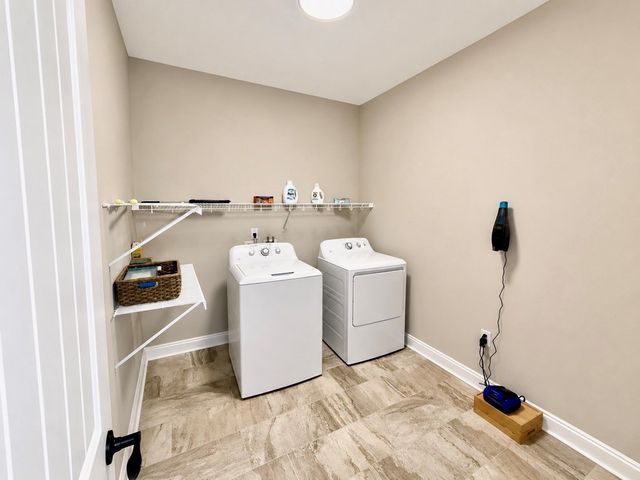 207 Cabrio Way, Headland, AL 36345
