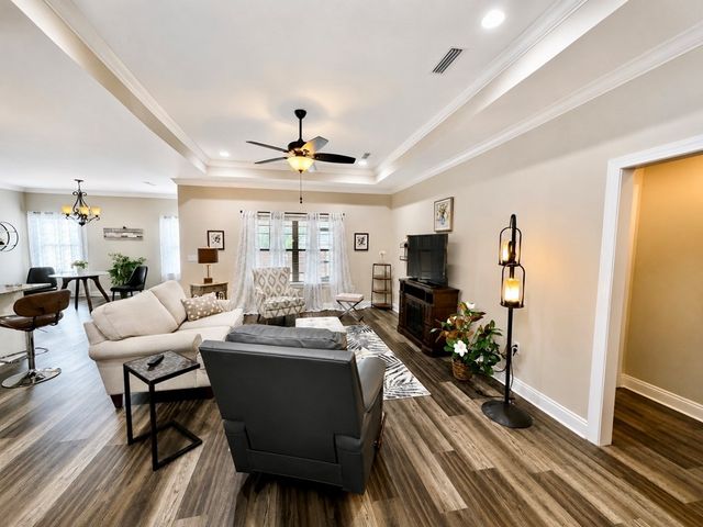 207 Cabrio Way, Headland, AL 36345