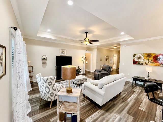 207 Cabrio Way, Headland, AL 36345