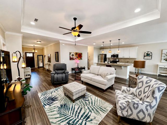 207 Cabrio Way, Headland, AL 36345