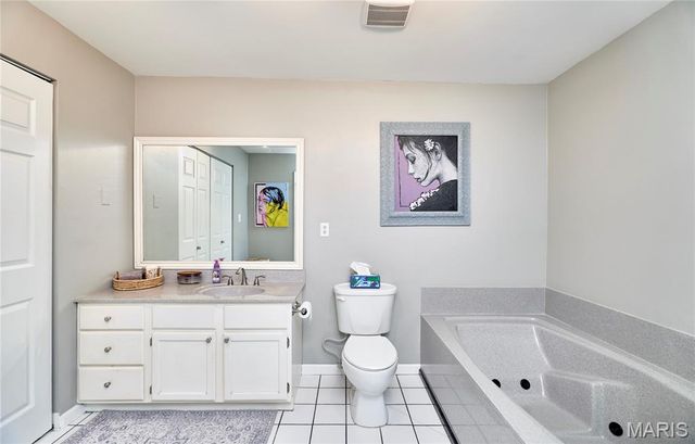 4501 Eli Drive K, St Louis, MO 63128