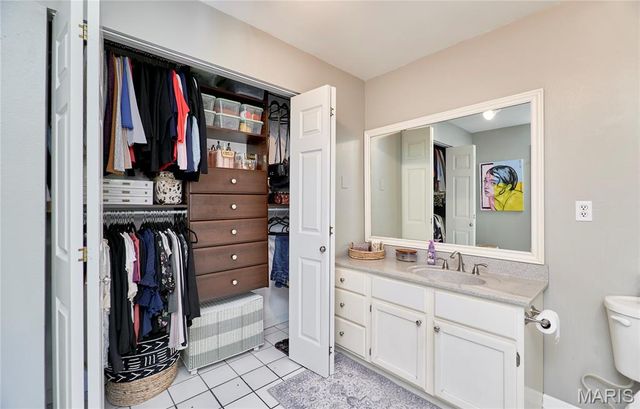 4501 Eli Drive K, St Louis, MO 63128