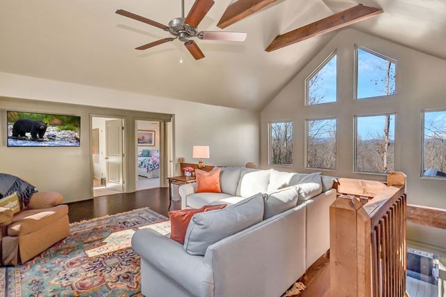 196 Grayson Point, Blue Ridge, GA 30153