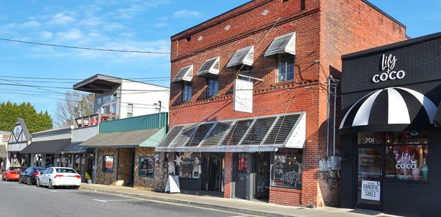 196 Grayson Point, Blue Ridge, GA 30153