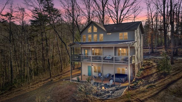 196 Grayson Point, Blue Ridge, GA 30153