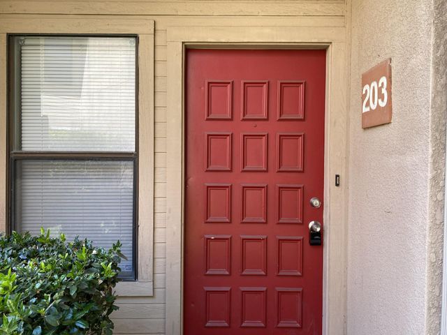 8418 Fathom CIR 203, Austin, TX 78750
