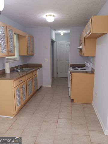 6220 Harvard Court, Morrow, GA 30260