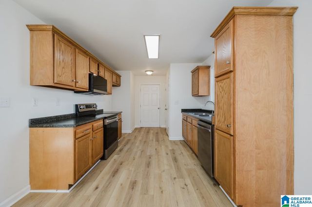 120 HILLS MINE AVENUE, West Blocton, AL 35184