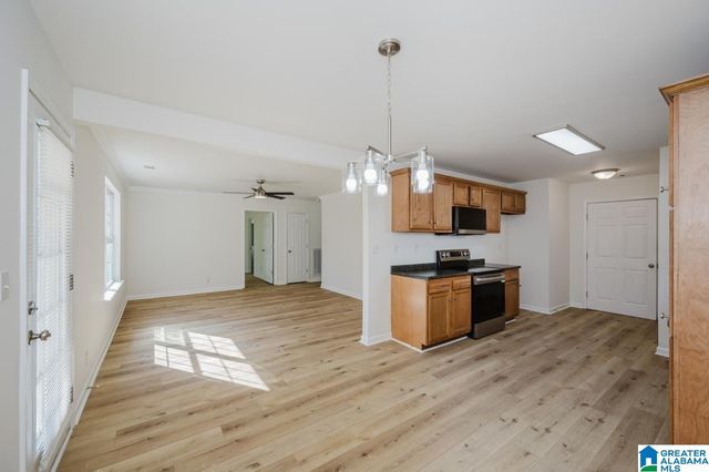 120 HILLS MINE AVENUE, West Blocton, AL 35184