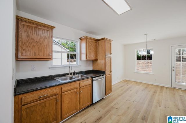 120 HILLS MINE AVENUE, West Blocton, AL 35184