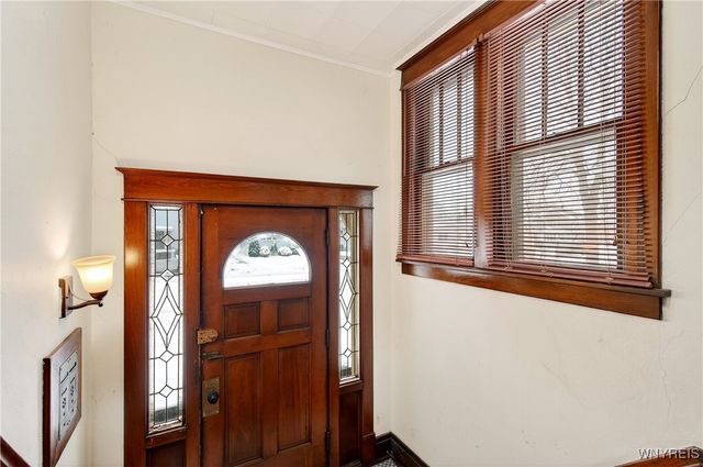 111 Harding Road, Buffalo, NY 14220