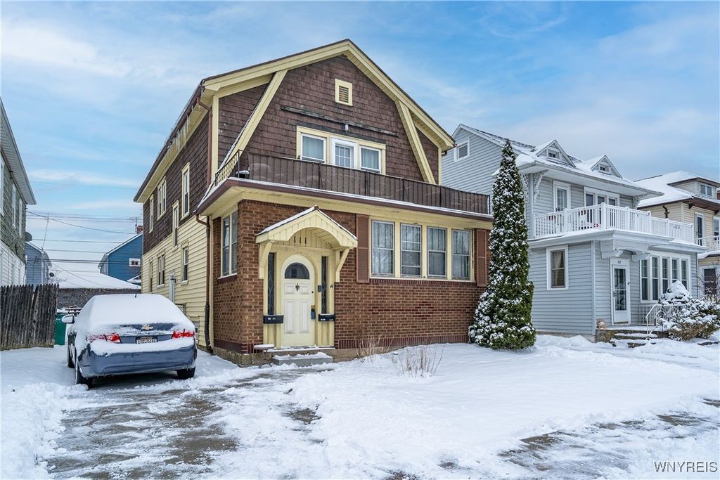 111 Harding Road, Buffalo, NY 14220