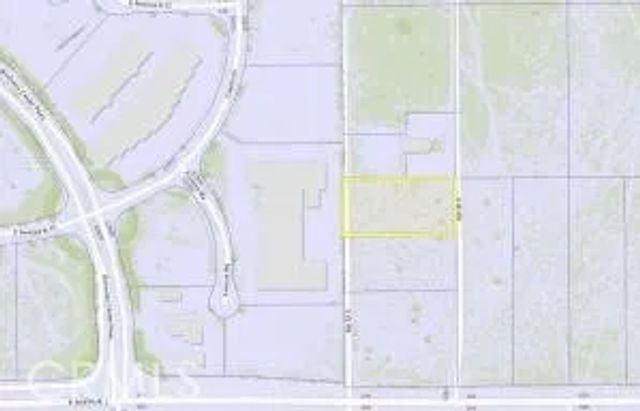 42901 6th St E, Lancaster, CA 93535