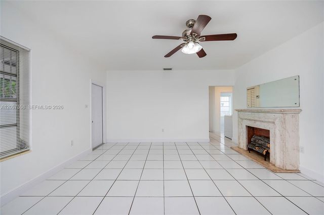 2624 NW 24th St, Miami, FL 33142