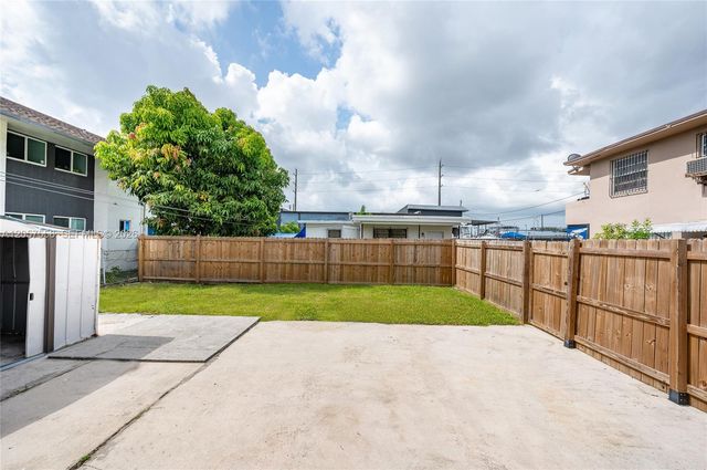 2624 NW 24th St, Miami, FL 33142