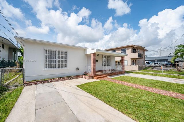 2624 NW 24th St, Miami, FL 33142
