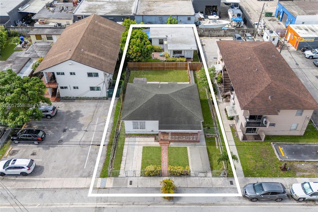 2624 NW 24th St, Miami, FL 33142