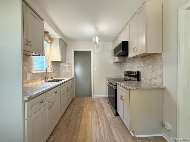 830 Channing Street, Ferndale, MI 48220