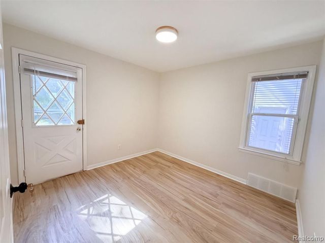830 Channing Street, Ferndale, MI 48220