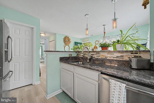 1551 JOHN ADAMS CT, Mays Landing, NJ 08330