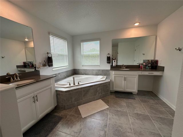 2721 CAMDEN LANE, Davenport, FL 33837