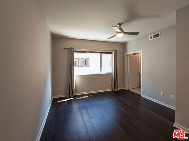 2926 Rowena Avenue 2, Los Angeles, CA 90039