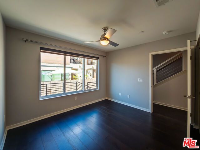 2926 Rowena Avenue 2, Los Angeles, CA 90039