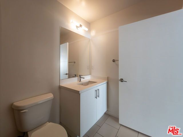2926 Rowena Avenue 2, Los Angeles, CA 90039