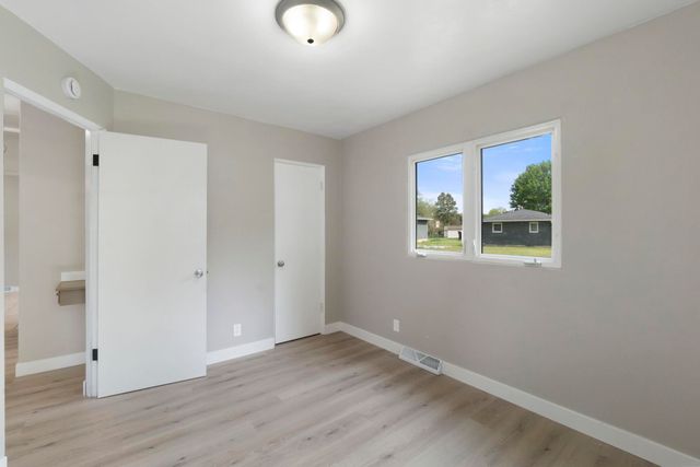 1424 Sager Avenue, Waterloo, IA 50701