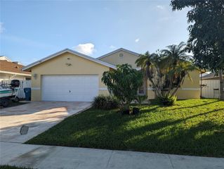 707 SE 3rd Avenue, Davie, FL 33004