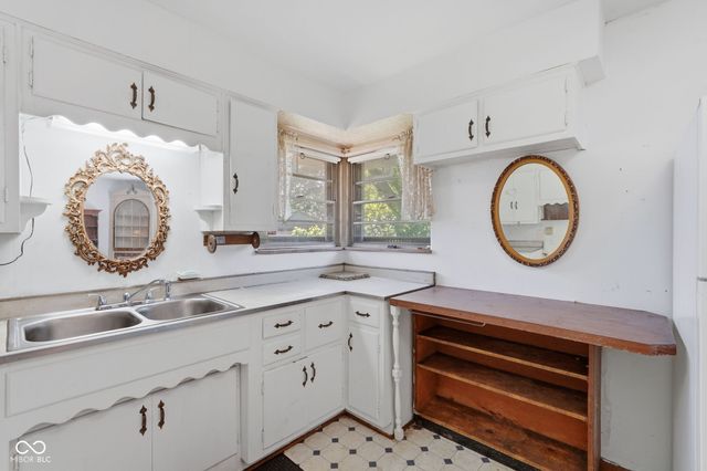 4931 Rockville Road, Indianapolis, IN 46224