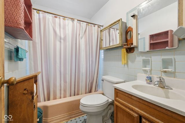 4931 Rockville Road, Indianapolis, IN 46224