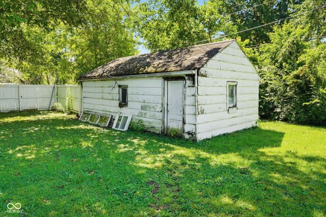 4931 Rockville Road, Indianapolis, IN 46224