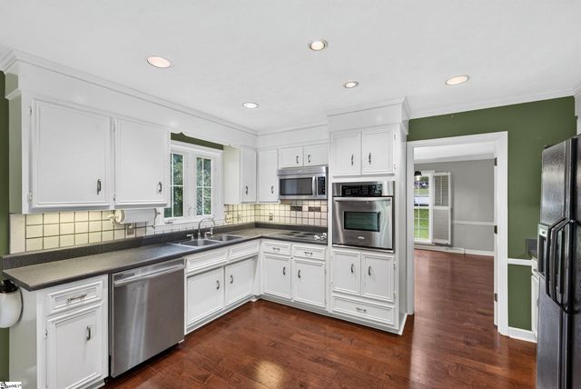 103 Lancelot Court, Simpsonville, SC 29681