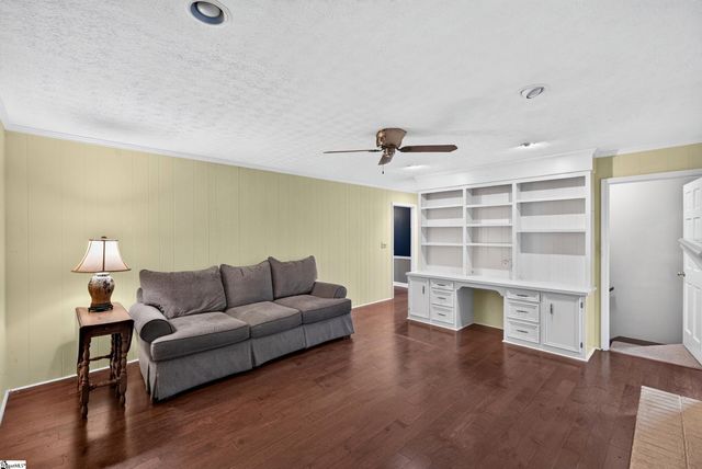 103 Lancelot Court, Simpsonville, SC 29681