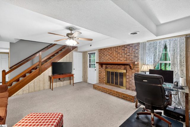 103 Lancelot Court, Simpsonville, SC 29681