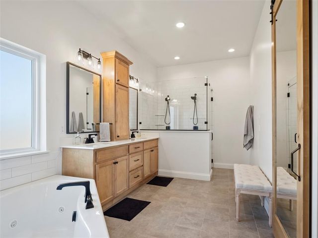 915 Villaverde Drive, Norman, OK 73071