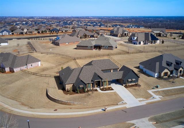 915 Villaverde Drive, Norman, OK 73071