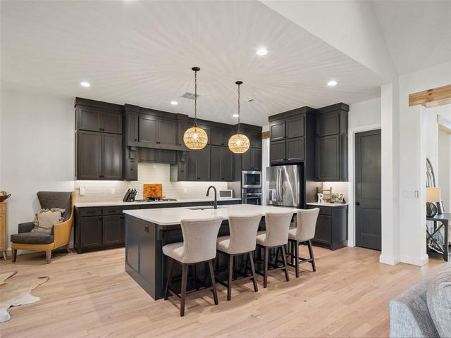 915 Villaverde Drive, Norman, OK 73071