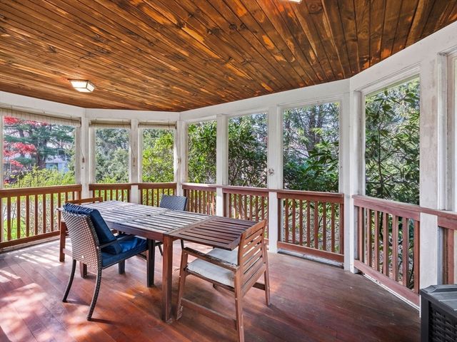 34 Flint Road, Acton, MA 01720