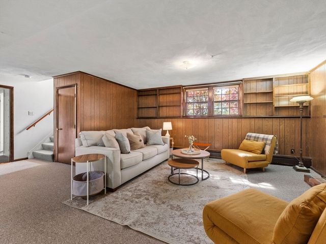 34 Flint Road, Acton, MA 01720
