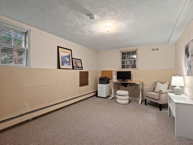 34 Flint Road, Acton, MA 01720