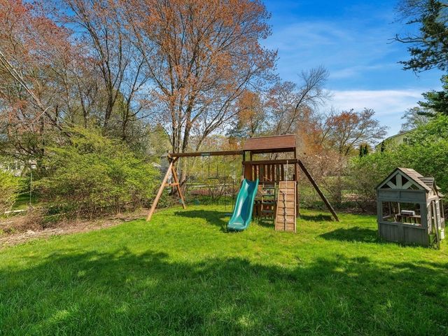 34 Flint Road, Acton, MA 01720