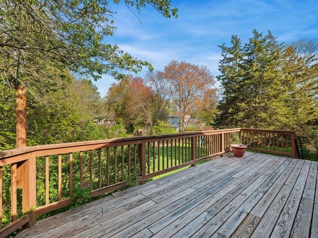34 Flint Road, Acton, MA 01720