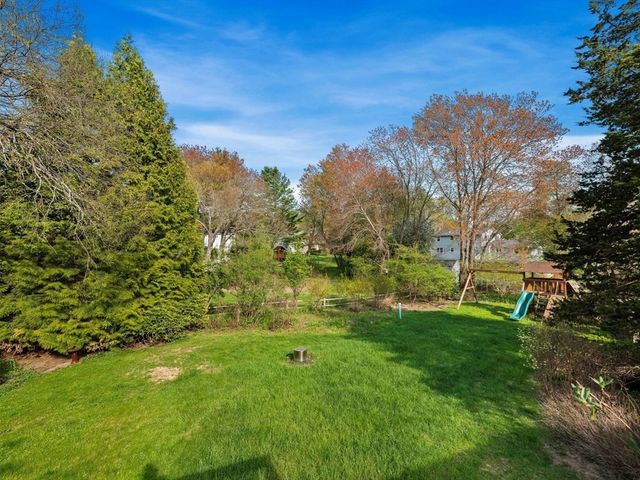 34 Flint Road, Acton, MA 01720